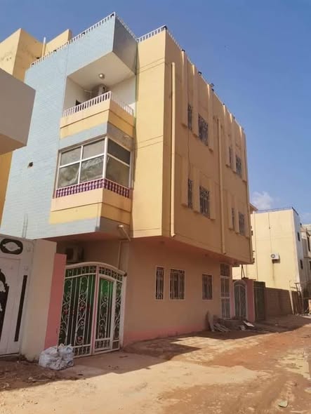 Building for sale — 2
