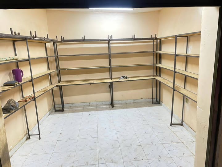 Shop for rent