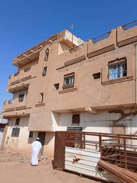Building for sale — 5
