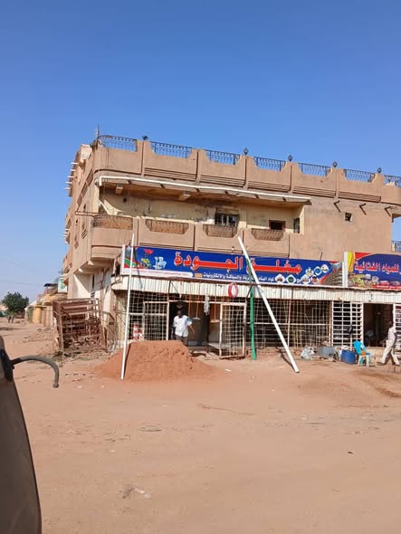 Building for sale — 4
