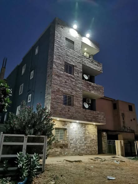 عمارة للبيع - مدني - الشرق (القادسية / الرياض) — 4