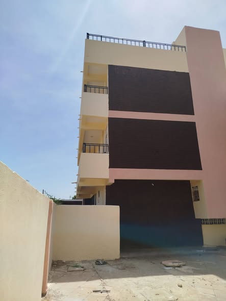 عمارة للبيع - مدني - حنتوب — 2