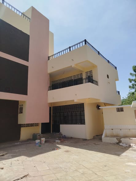عمارة للبيع - مدني - حنتوب