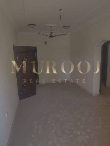 Building for sale — 3