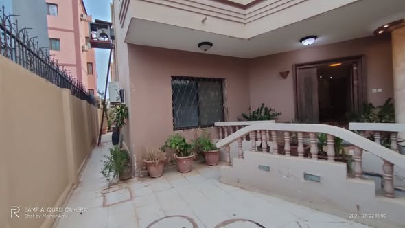 Building for sale — 4