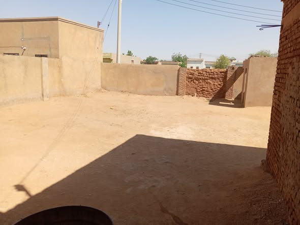 بيت للبيع - الأبيض - المطار — 3