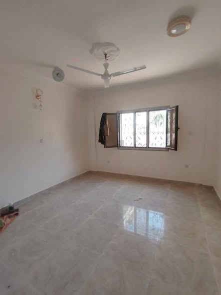Building for sale — 4