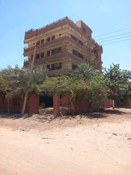 Building for sale — 2