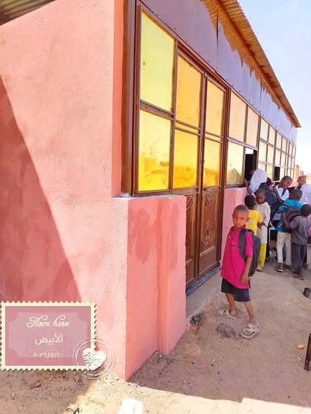 غرفة للإيجار - الأبيض
