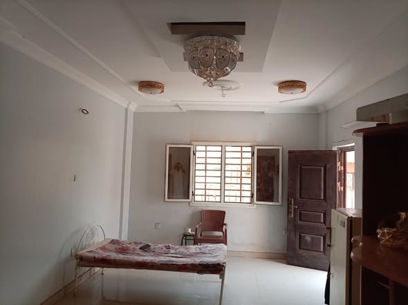 Building for sale — 5