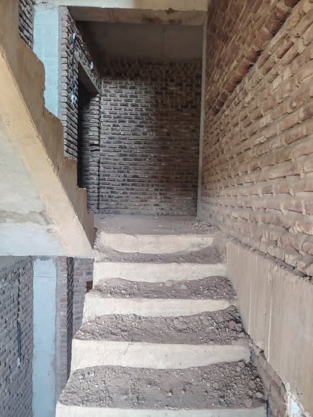 Building for sale — 2
