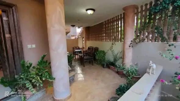 Building for sale — 4