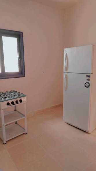 غرفة للإيجار - بورتسودان - الثورة
