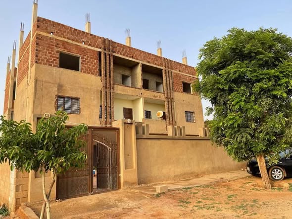 Building for sale — 3