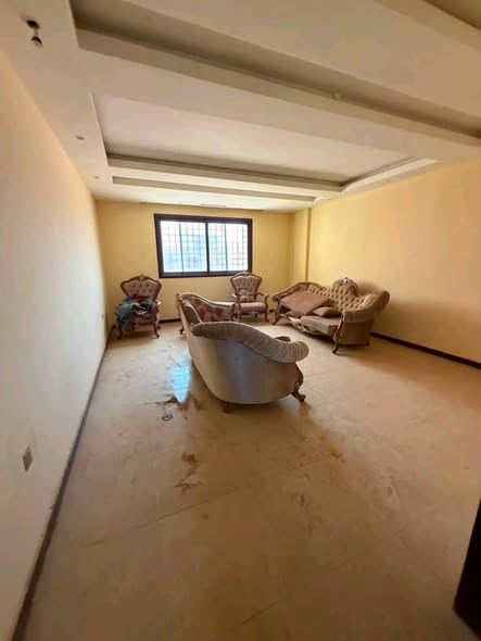 Building for sale — 2