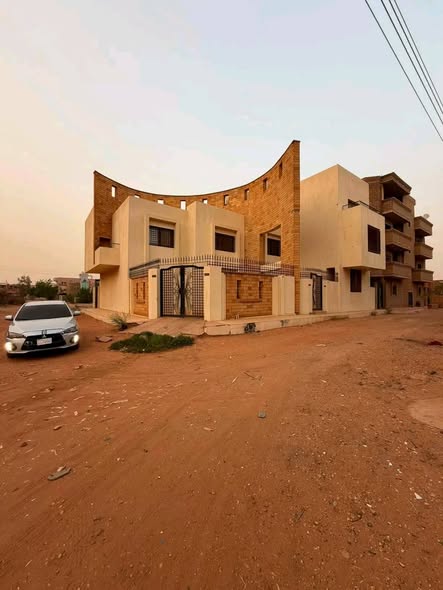 Building for sale — 5