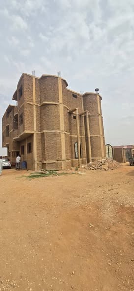 Building for sale — 3