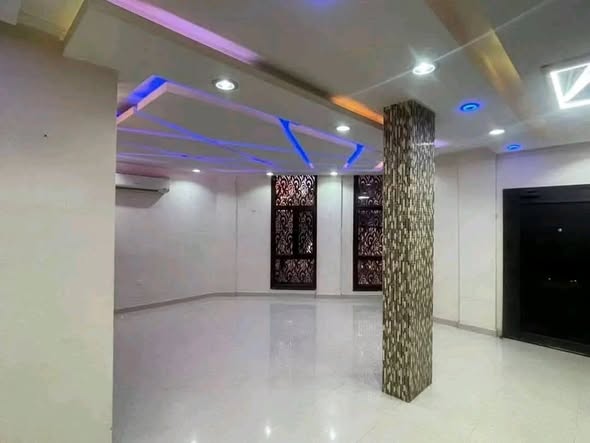 Building for sale — 4