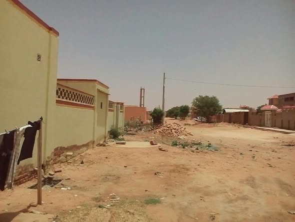 بيت للإيجار - الأبيض - المطار — 2