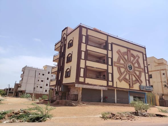 Building for sale — 2