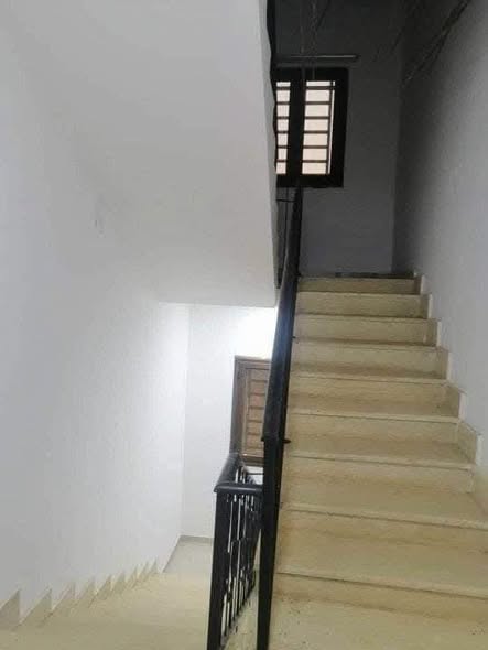 Building for sale — 4