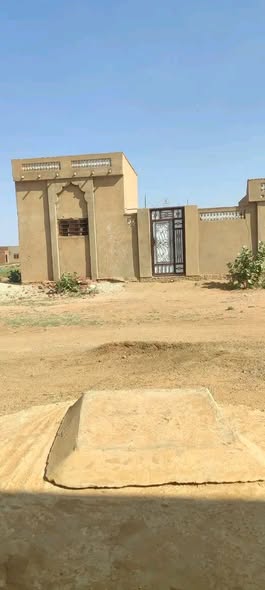 بيت للبيع - الأبيض - كريمة