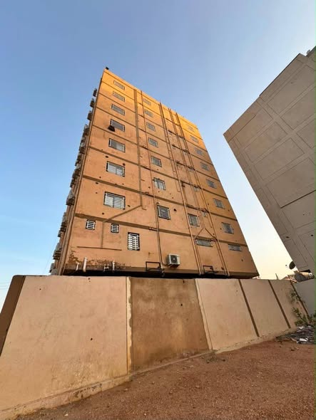 Building for sale — 3